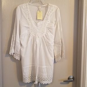 NEW  Embroidered Plus size blouse size 1X NEW with tags